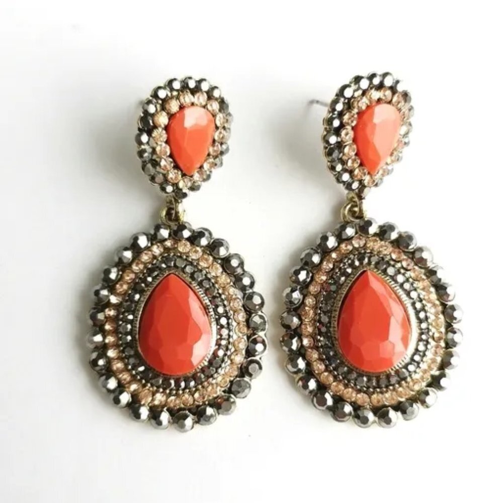 Coral and golden crystal statement earrings 🆕